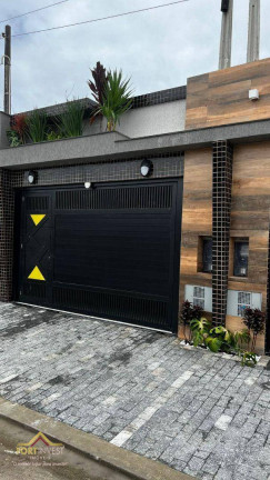 Imagem Imóvel com 3 Quartos à Venda, 115 m² em Vilamar - Praia Grande Imagem Imóvel com 3 Quartos à Venda, 115 m² em Vilamar - Praia Grande