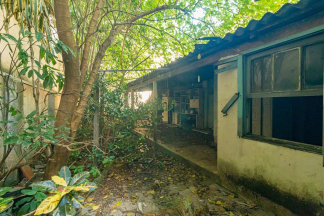 Imagem Casa com 5 Quartos à Venda, em Bom Fim - Porto Alegre Imagem Casa com 5 Quartos à Venda, em Bom Fim - Porto Alegre
