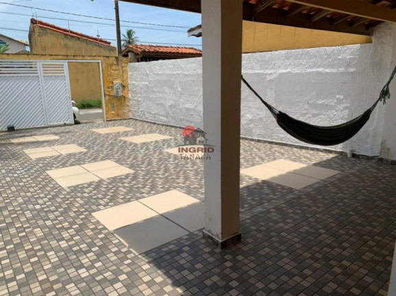 Imagem Casa com 2 Quartos à Venda, 250 m² em Belmira Novaes - Peruíbe Imagem Casa com 2 Quartos à Venda, 250 m² em Belmira Novaes - Peruíbe