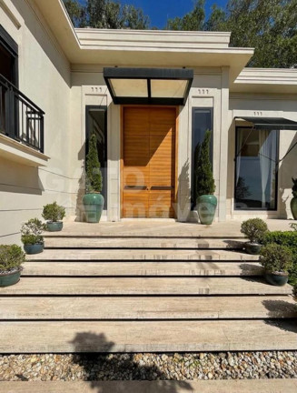Imagem Casa com 4 Quartos à Venda, 1.024 m² em Alphaville Residencial Um - Barueri