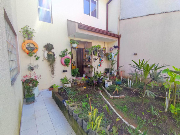 Imagem Casa com 4 Quartos à Venda, 235 m² em Portão - Curitiba Imagem Casa com 4 Quartos à Venda, 235 m² em Portão - Curitiba