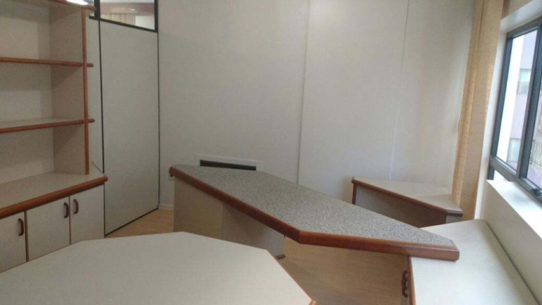 Imagem Sala Comercial à Venda, 101 m² em Centro - Florianópolis Imagem Sala Comercial à Venda, 101 m² em Centro - Florianópolis