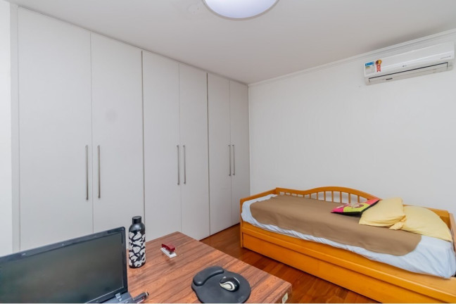 Imagem Casa com 4 Quartos à Venda, 173 m² em Jardim Umuarama - São Paulo Imagem Casa com 4 Quartos à Venda, 173 m² em Jardim Umuarama - São Paulo