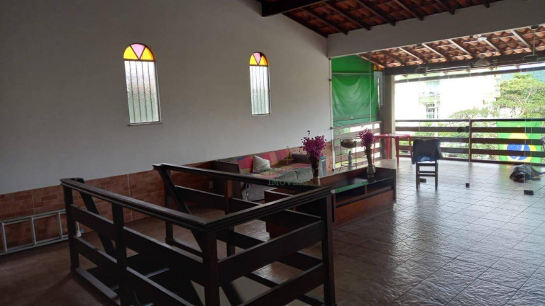 Imagem Casa com 4 Quartos à Venda, 400 m² em Itaipu - Niterói Imagem Casa com 4 Quartos à Venda, 400 m² em Itaipu - Niterói