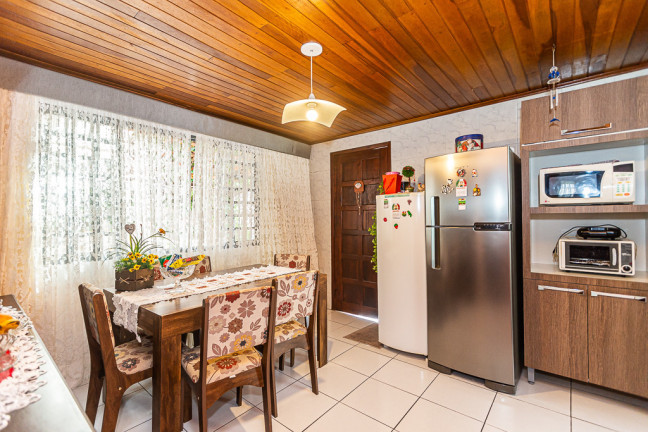 Imagem Casa com 3 Quartos à Venda, 180 m² em Mossunguê - Curitiba Imagem Casa com 3 Quartos à Venda, 180 m² em Mossunguê - Curitiba