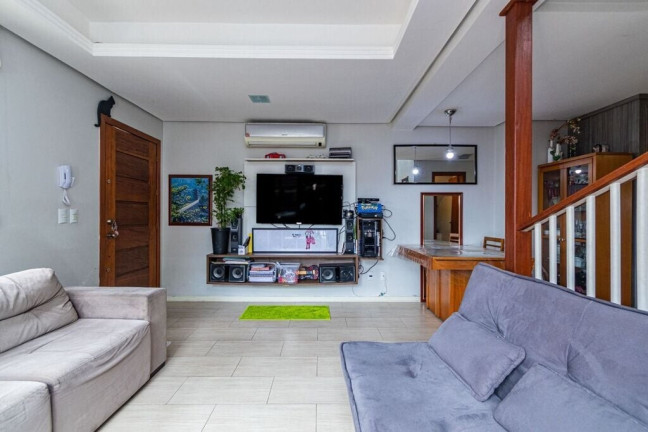 Imagem Casa de Condomínio com 3 Quartos à Venda, 168 m² em Santo Antônio - Porto Alegre Imagem Casa de Condomínio com 3 Quartos à Venda, 168 m² em Santo Antônio - Porto Alegre