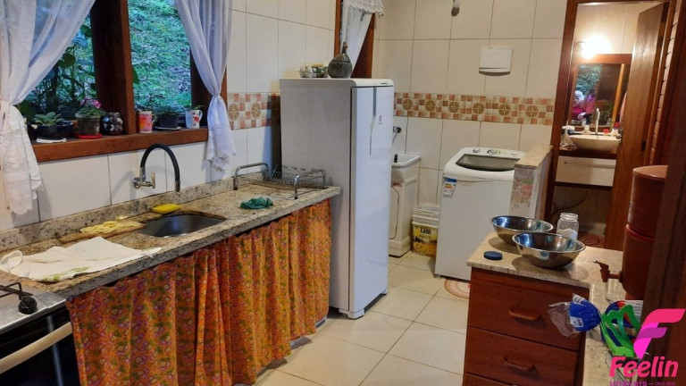 Imagem Casa com 2 Quartos à Venda, 120 m² em Pântano Do Sul - Florianópolis Imagem Casa com 2 Quartos à Venda, 120 m² em Pântano Do Sul - Florianópolis