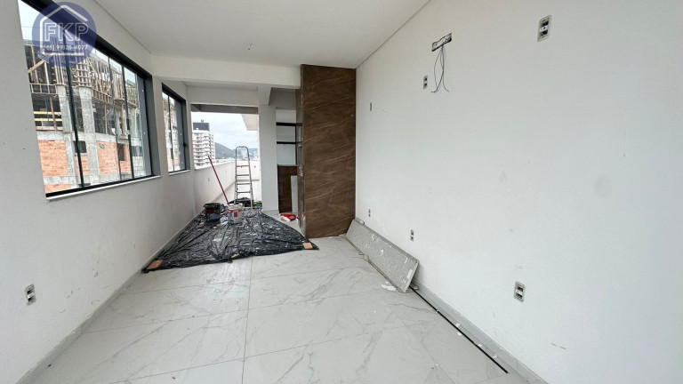 Imagem Cobertura com 3 Quartos à Venda, 170 m² em Centro - Navegantes