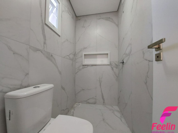 Imagem Casa com 3 Quartos à Venda, 131 m² em Campeche - Florianópolis