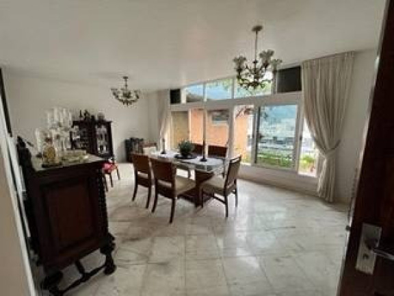 Imagem Casa com 4 Quartos à Venda, 280 m² em Botafogo - Rio De Janeiro Imagem Casa com 4 Quartos à Venda, 280 m² em Botafogo - Rio De Janeiro