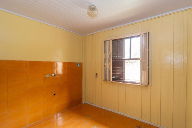 Imagem Casa com 3 Quartos para Alugar, 71 m² em Orleans - Curitiba Imagem Casa com 3 Quartos para Alugar, 71 m² em Orleans - Curitiba