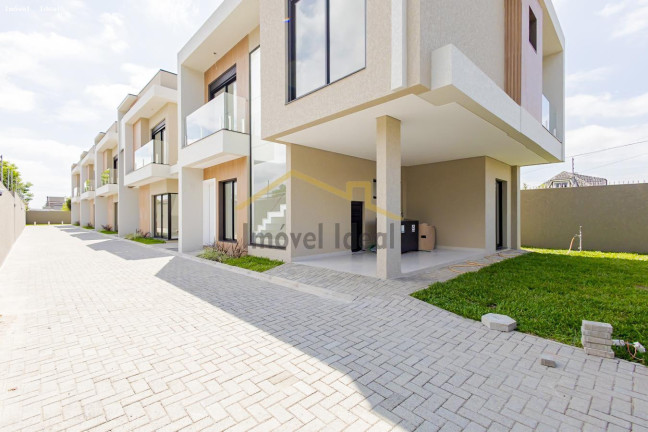 Imagem Casa com 3 Quartos à Venda, 131 m² em Hauer - Curitiba Imagem Casa com 3 Quartos à Venda, 131 m² em Hauer - Curitiba