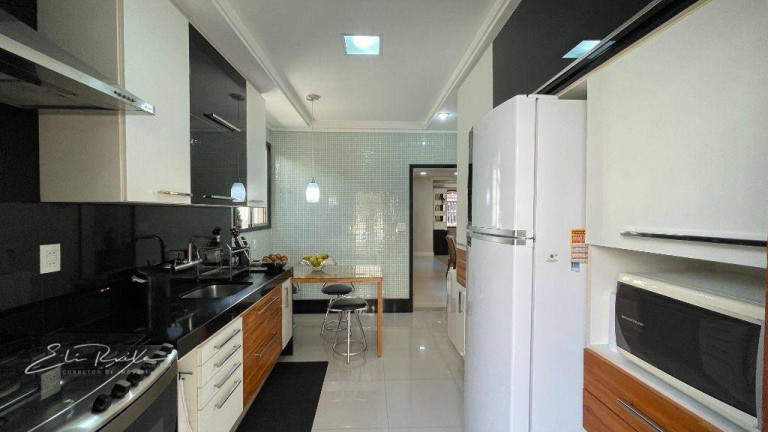 Imagem Casa com 3 Quartos à Venda, 400 m² em Itapuã - Vila Velha Imagem Casa com 3 Quartos à Venda, 400 m² em Itapuã - Vila Velha