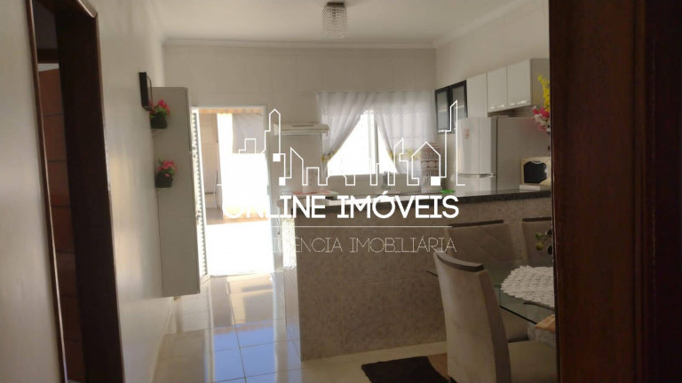 Imagem Casa com 3 Quartos à Venda, em Lagoa Bonita - Engenheiro Coelho Imagem Casa com 3 Quartos à Venda, em Lagoa Bonita - Engenheiro Coelho