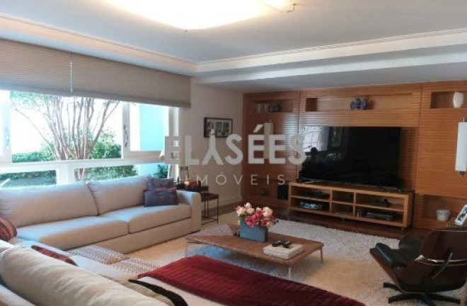Imagem Sobrado com 4 Quartos à Venda, 550 m² em Jardim Leonor - São Paulo Imagem Sobrado com 4 Quartos à Venda, 550 m² em Jardim Leonor - São Paulo