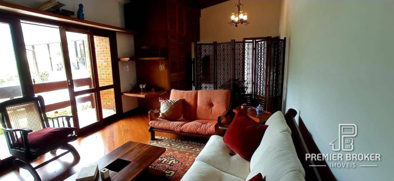 Imagem Casa com 4 Quartos à Venda, 230 m² em Alto - Teresópolis Imagem Casa com 4 Quartos à Venda, 230 m² em Alto - Teresópolis