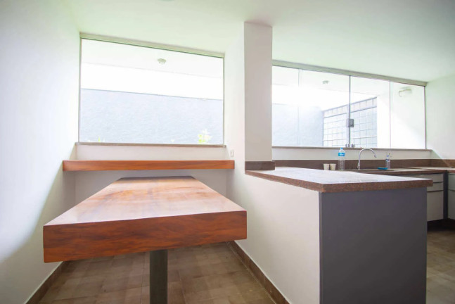 Imagem Casa com 4 Quartos à Venda, Imagem Casa com 4 Quartos à Venda,
