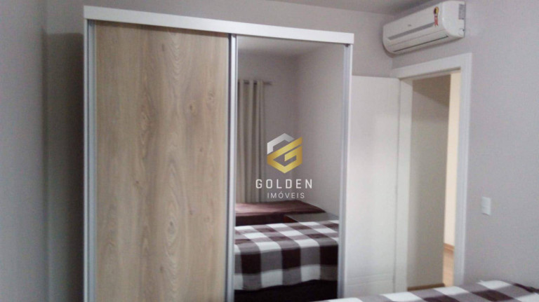 Imagem Sobrado com 3 Quartos à Venda, 180 m² em Centro - Balneário Camboriú Imagem Sobrado com 3 Quartos à Venda, 180 m² em Centro - Balneário Camboriú