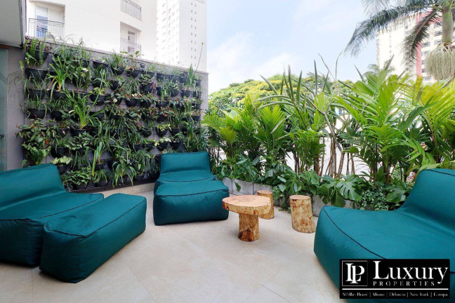 Imagem Casa com 3 Quartos à Venda, 250 m² em Vila Nova Conceição - São Paulo Imagem Casa com 3 Quartos à Venda, 250 m² em Vila Nova Conceição - São Paulo