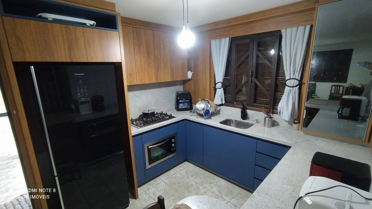 Imagem Sobrado com 4 Quartos para Temporada, 350 m² em Balneário Mariluz - Itapoá Imagem Sobrado com 4 Quartos para Temporada, 350 m² em Balneário Mariluz - Itapoá
