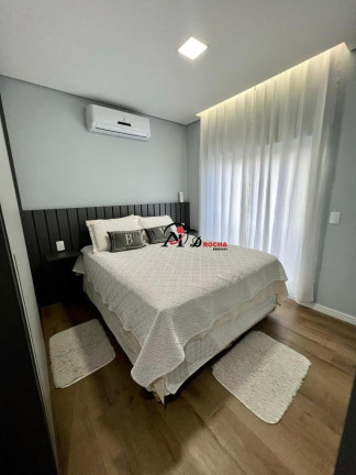 Imagem Casa com 3 Quartos à Venda, em Santana Parnaíba - Santana De Parnaíba Imagem Casa com 3 Quartos à Venda, em Santana Parnaíba - Santana De Parnaíba