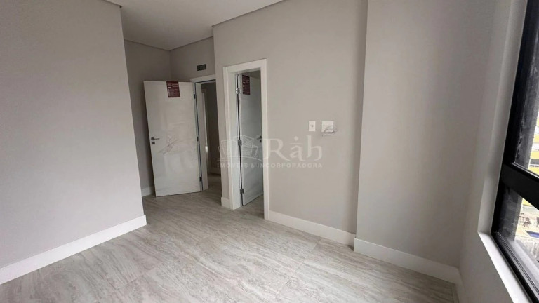 Imagem Apartamento com 4 Quartos à Venda, 146 m² em Pioneiros - Balneário Camboriú