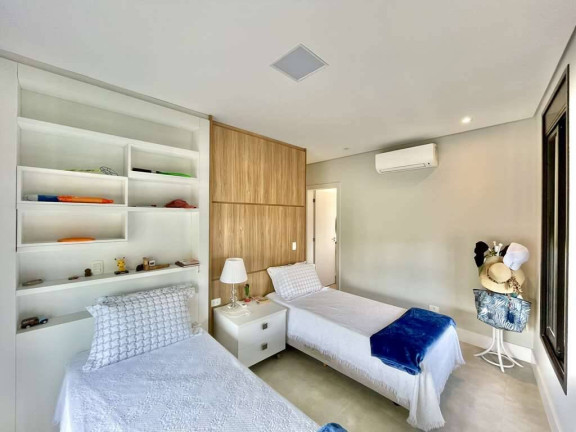 Imagem Casa com 4 Quartos à Venda, 513 m² em Granja Viana - Carapicuíba Imagem Casa com 4 Quartos à Venda, 513 m² em Granja Viana - Carapicuíba