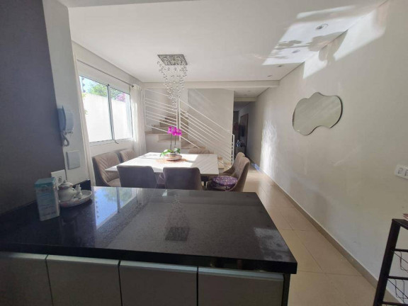 Imagem Casa com 3 Quartos à Venda, 98 m² em Granja Viana - Cotia Imagem Casa com 3 Quartos à Venda, 98 m² em Granja Viana - Cotia