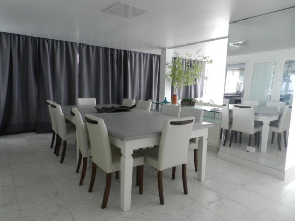 Imagem Imóvel com 3 Quartos à Venda, 200 m² em Centro - Balneário Camboriú Imagem Imóvel com 3 Quartos à Venda, 200 m² em Centro - Balneário Camboriú