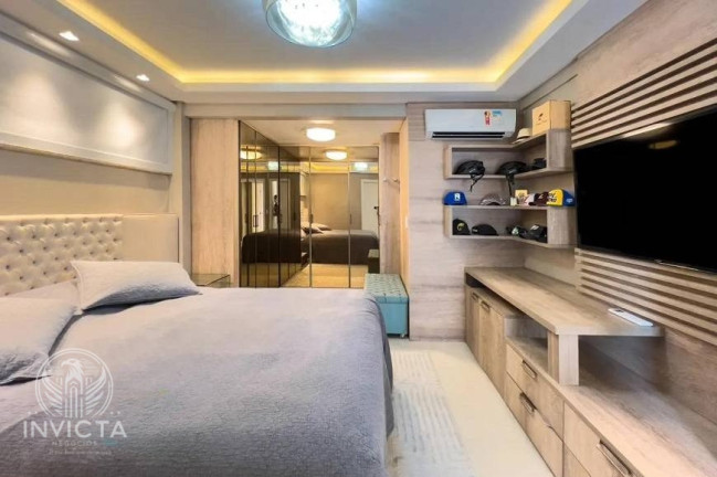 Imagem Apartamento com 3 Quartos à Venda, 200 m² em Centro - Balneário Camboriú