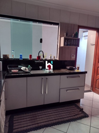 Imagem Casa com 2 Quartos à Venda, 80 m²