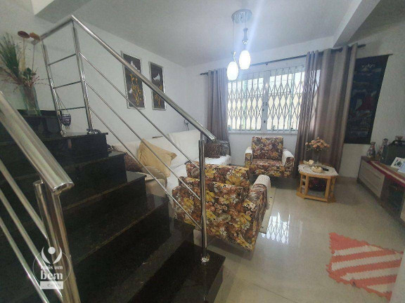 Imagem Sobrado com 3 Quartos à Venda, 142 m² em Hauer - Curitiba Imagem Sobrado com 3 Quartos à Venda, 142 m² em Hauer - Curitiba
