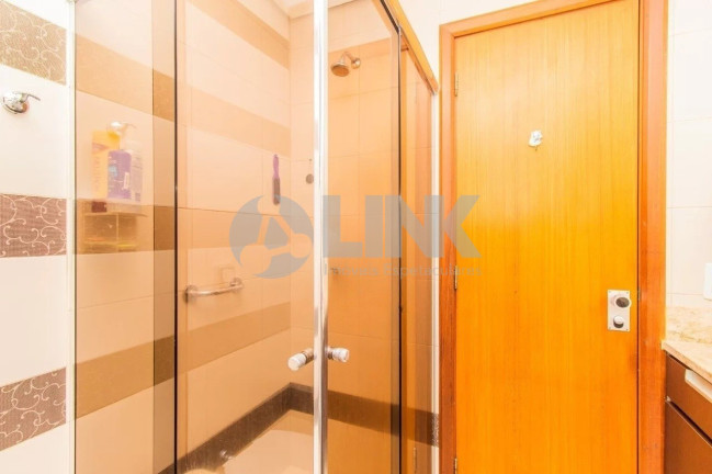 Imagem Imóvel com 3 Quartos à Venda, 233 m² em Mont Serrat - Porto Alegre