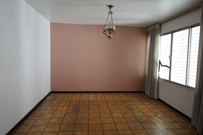 Imagem Casa com 3 Quartos à Venda, 265 m² em Centro - Curitiba Imagem Casa com 3 Quartos à Venda, 265 m² em Centro - Curitiba