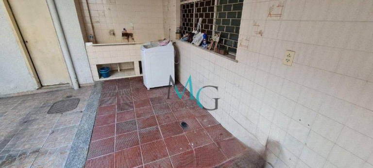 Imagem Casa com 4 Quartos à Venda, 362 m² em Campo Grande - Rio De Janeiro Imagem Casa com 4 Quartos à Venda, 362 m² em Campo Grande - Rio De Janeiro