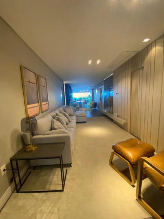Imagem Apartamento com 4 Quartos à Venda, 284 m² em Centro - Balneário Camboriú Imagem Apartamento com 4 Quartos à Venda, 284 m² em Centro - Balneário Camboriú