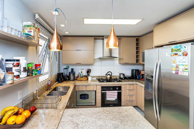 Imagem Apartamento com 3 Quartos à Venda, 137 m² em Rio Branco - Porto Alegre Imagem Apartamento com 3 Quartos à Venda, 137 m² em Rio Branco - Porto Alegre