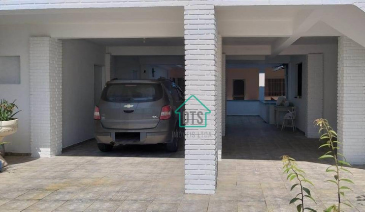 Imagem Sobrado com 4 Quartos à Venda, 289 m² em Porto Novo - Caraguatatuba