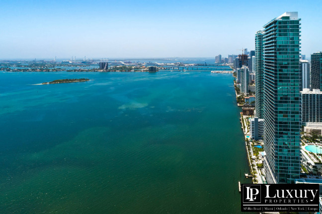 Imagem Apartamento com 3 Quartos à Venda, 200 m² em Miami Design District - Miami Imagem Apartamento com 3 Quartos à Venda, 200 m² em Miami Design District - Miami