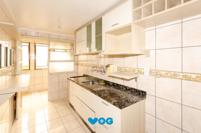Imagem Imóvel com 2 Quartos à Venda, 72 m² em Santa Cecília - Porto Alegre Imagem Imóvel com 2 Quartos à Venda, 72 m² em Santa Cecília - Porto Alegre