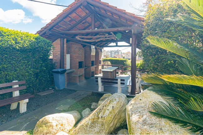 Imagem Imóvel com 2 Quartos à Venda, em Vila Ipiranga - Porto Alegre Imagem Imóvel com 2 Quartos à Venda, em Vila Ipiranga - Porto Alegre