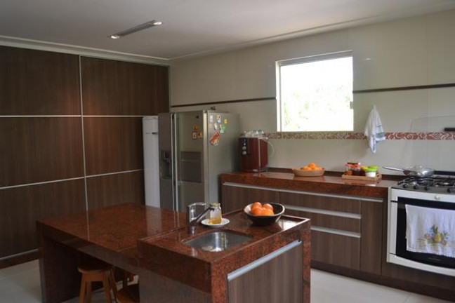 Imagem Casa com 4 Quartos à Venda, 400 m² em Portão - Lauro De Freitas Imagem Casa com 4 Quartos à Venda, 400 m² em Portão - Lauro De Freitas