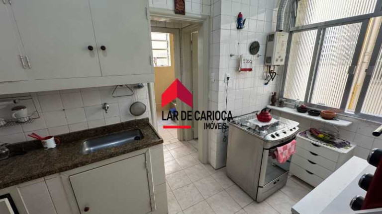 Imagem Apartamento com 2 Quartos à Venda, 72 m² em Copacabana - Rio De Janeiro Imagem Apartamento com 2 Quartos à Venda, 72 m² em Copacabana - Rio De Janeiro