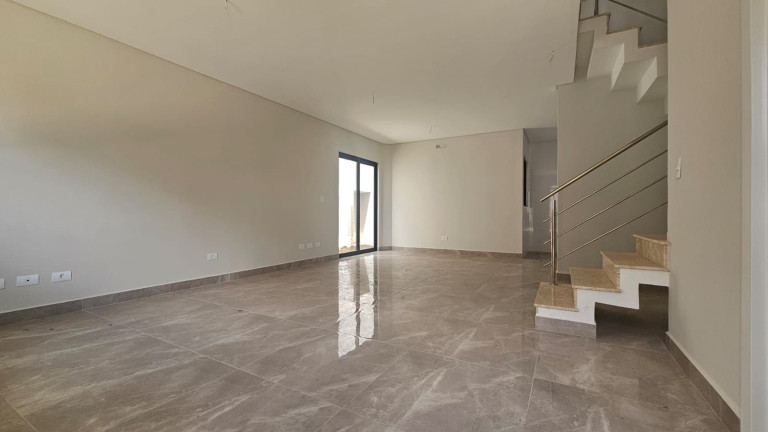 Imagem Casa com 3 Quartos à Venda, 126 m² em Boqueirão - Curitiba Imagem Casa com 3 Quartos à Venda, 126 m² em Boqueirão - Curitiba
