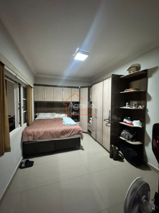 Imagem Casa com 3 Quartos à Venda, 217 m² em Jardim Jacira - Mogi Guaçu Imagem Casa com 3 Quartos à Venda, 217 m² em Jardim Jacira - Mogi Guaçu