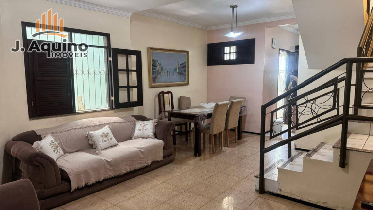 Imagem Casa com 4 Quartos à Venda, 198 m² em Paupina - Fortaleza