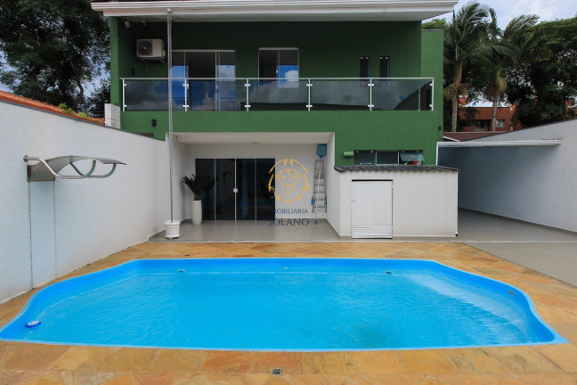 Imagem Casa com 3 Quartos à Venda, 480 m² em Bacacheri - Curitiba