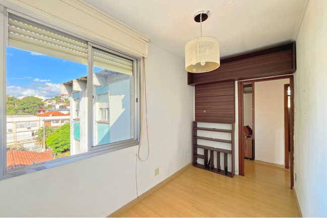 Imagem Apartamento com 3 Quartos à Venda, 60 m² em Santo Antônio - Porto Alegre Imagem Apartamento com 3 Quartos à Venda, 60 m² em Santo Antônio - Porto Alegre