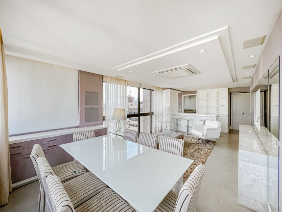 Imagem Apartamento com 3 Quartos à Venda, 120 m² em Petrópolis - Porto Alegre