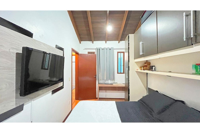 Imagem Casa com 3 Quartos à Venda, 97 m² em Tristeza - Porto Alegre Imagem Casa com 3 Quartos à Venda, 97 m² em Tristeza - Porto Alegre
